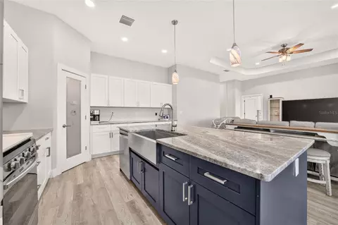 Kitchen - 9664 SE 61st Ter, Belleview, FL 34420 photo 4 of 11