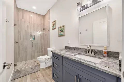 Bath - 9664 SE 61st Ter, Belleview, FL 34420 photo 6 of 9