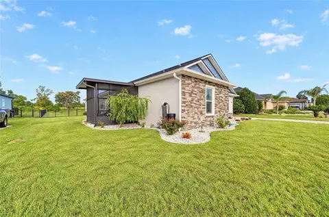 Exterior - 9664 SE 61st Ter, Belleview, FL 34420 photo 7 of 20