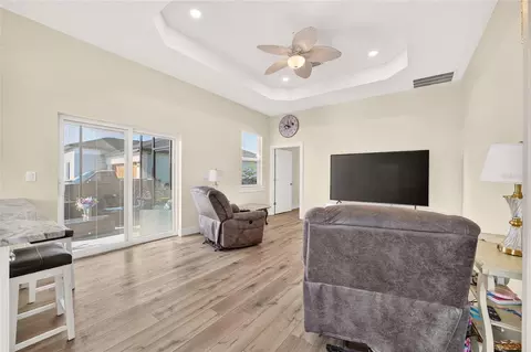 Living - 9664 SE 61st Ter, Belleview, FL 34420 photo 4 of 6