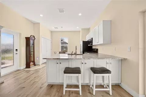 Kitchen - 9664 SE 61st Ter, Belleview, FL 34420 photo 8 of 11