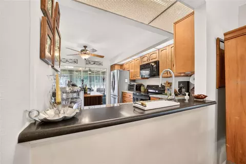 Kitchen - 2331 SE 19th Cir, Ocala, FL 34471 photo 1 of 6