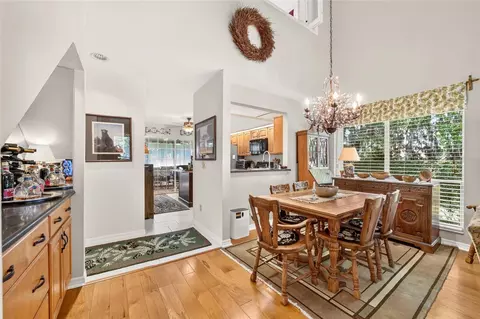 Dining - 2331 SE 19th Cir, Ocala, FL 34471 photo 1 of 3