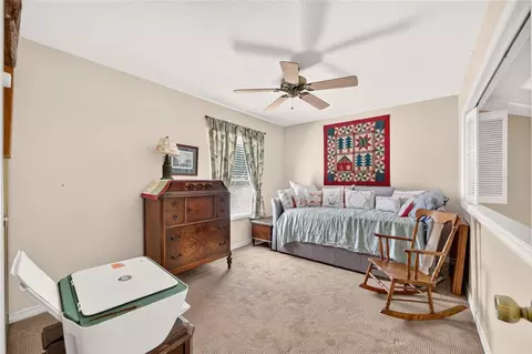 Bedroom - 2331 SE 19th Cir, Ocala, FL 34471 photo 5 of 8