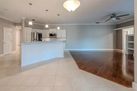 Living - 316 SE 36 Ln, Ocala, FL 34471 photo 6 of 10