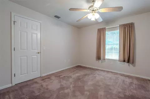 Bedroom - 316 SE 36 Ln, Ocala, FL 34471 photo 3 of 9