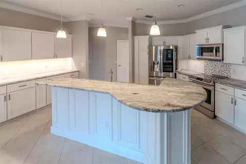 Kitchen - 316 SE 36 Ln, Ocala, FL 34471 photo 1 of 8