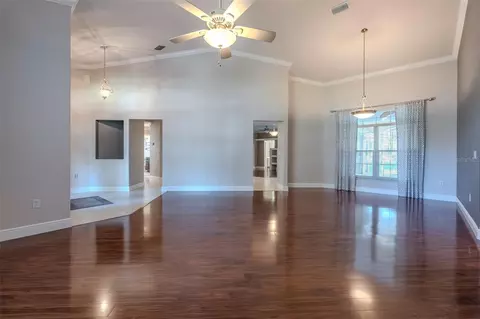 Living - 316 SE 36 Ln, Ocala, FL 34471 photo 1 of 10