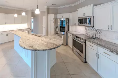Kitchen - 316 SE 36 Ln, Ocala, FL 34471 photo 2 of 8
