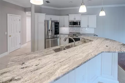 Kitchen - 316 SE 36 Ln, Ocala, FL 34471 photo 8 of 8