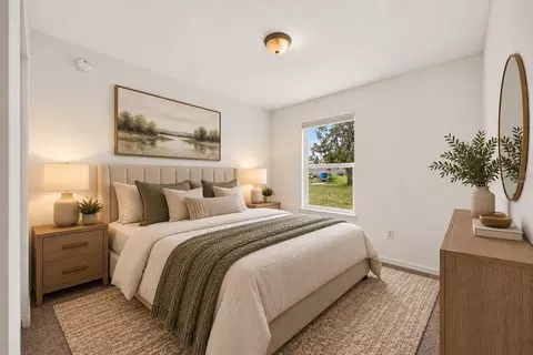 Bedroom - 213 Oak Ln, Ocala, FL 34472 photo 5 of 7