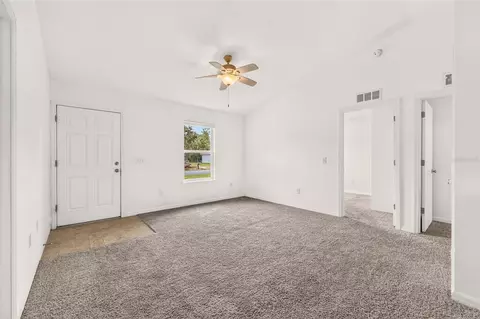 Living - 213 Oak Ln, Ocala, FL 34472 photo 2 of 3