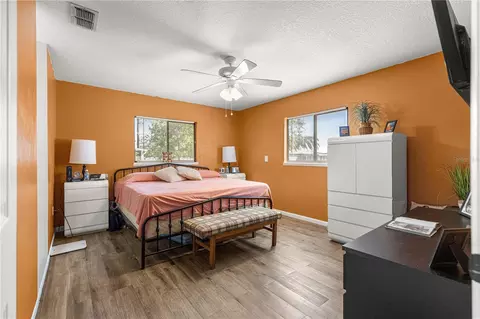 Bedroom - 10041 SW 99th Ter, Ocala, FL 34481 photo 4 of 5