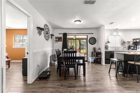 Dining - 10041 SW 99th Ter, Ocala, FL 34481 photo 3 of 3