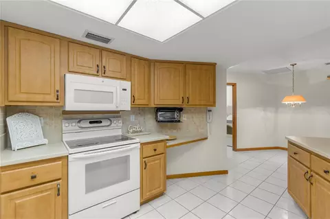 Kitchen - 7430 SW 100th Pl, Ocala, FL 34476 photo 2 of 4