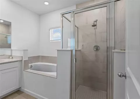 Bath - 4677 SW 83rd Loop, Ocala, FL 34476 photo 1 of 2
