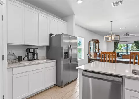 Kitchen - 4677 SW 83rd Loop, Ocala, FL 34476 photo 3 of 5