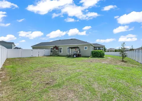 Exterior - 4677 SW 83rd Loop, Ocala, FL 34476 photo 7 of 11