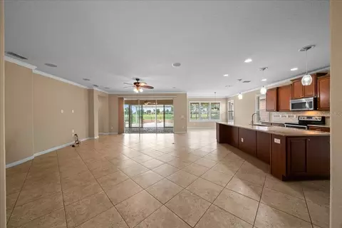 Living - 9531 SW 70th Loop, Ocala, FL 34481 photo 2 of 4