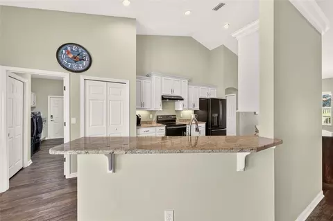 Kitchen - 2556 NE 120th St, Anthony, FL 32617 photo 2 of 3