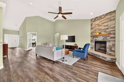 Living - 2556 NE 120th St, Anthony, FL 32617 photo 1 of 1