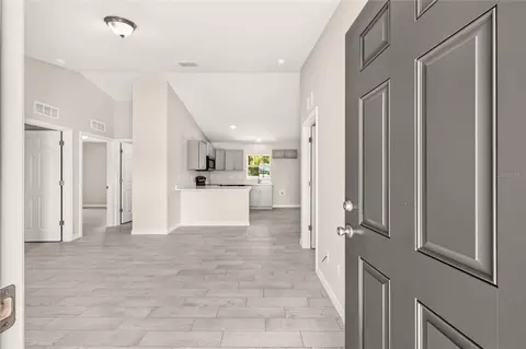 Entry Way - 251 Oak Cir, Ocala, FL 34472 photo 1 of 4