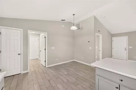 Entry Way - 251 Oak Cir, Ocala, FL 34472 photo 4 of 4