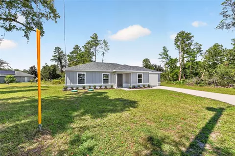 Exterior - 251 Oak Cir, Ocala, FL 34472 photo 3 of 9