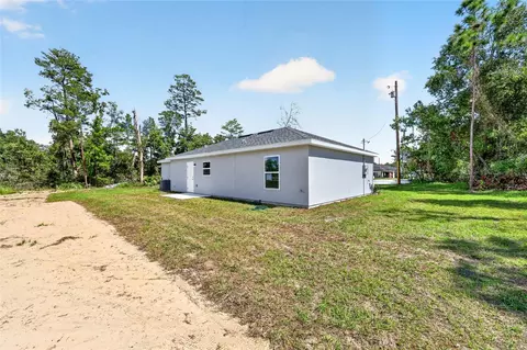 Exterior - 251 Oak Cir, Ocala, FL 34472 photo 7 of 9