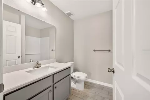 Bath - 251 Oak Cir, Ocala, FL 34472 photo 1 of 3