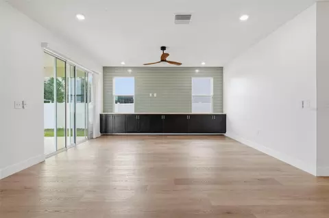 Living - 5839 SW 86th St, Ocala, FL 34476 photo 3 of 4