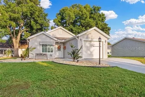 529 Alcazar Ct, Lady Lake, FL 32159