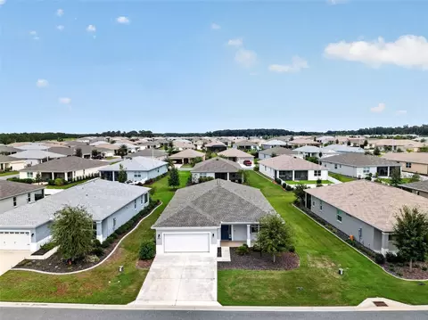 View/Area - 9012 SW 75th Loop, Ocala, FL 34481 photo 3 of 5