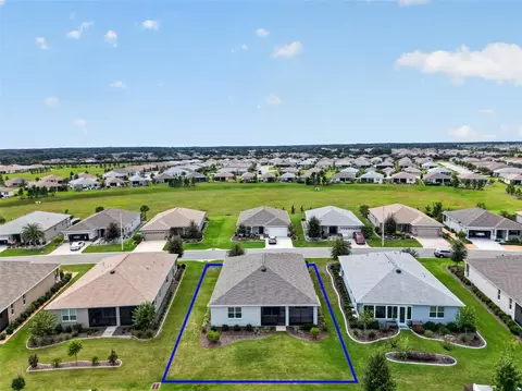 View/Area - 9012 SW 75th Loop, Ocala, FL 34481 photo 4 of 5