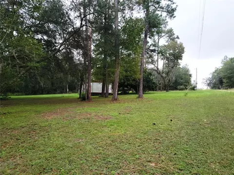 Exterior - 12231 NE 64 Pl, Williston, FL 32696 photo 4 of 10