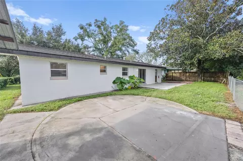 Exterior - 5149 SE 108th Pl, Belleview, FL 34420 photo 6 of 12