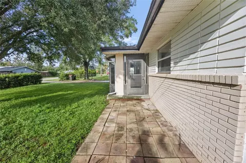 Exterior - 5149 SE 108th Pl, Belleview, FL 34420 photo 11 of 12