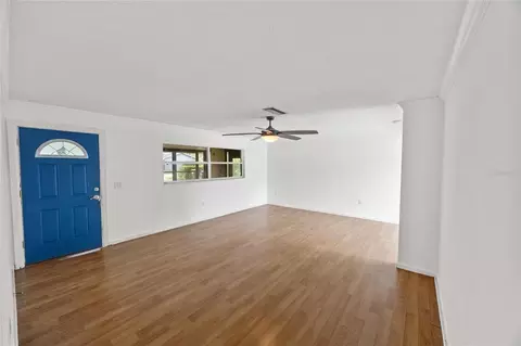 Living - 5149 SE 108th Pl, Belleview, FL 34420 photo 2 of 8
