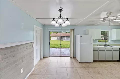 Dining - 5149 SE 108th Pl, Belleview, FL 34420 photo 1 of 2