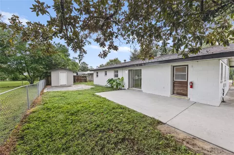 Exterior - 5149 SE 108th Pl, Belleview, FL 34420 photo 4 of 12