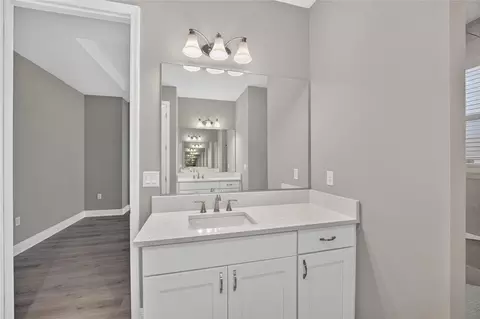 Bath - 10440 SW 106th Ct, Ocala, FL 34481 photo 3 of 7
