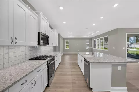Kitchen - 10440 SW 106th Ct, Ocala, FL 34481 photo 4 of 6