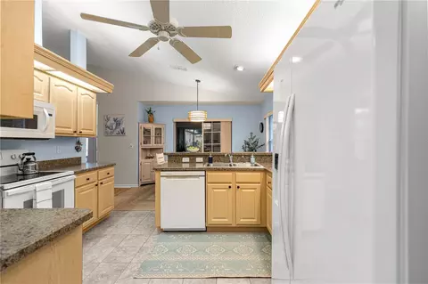 Kitchen - 7349 SW 112th Pl, Ocala, FL 34476 photo 5 of 5