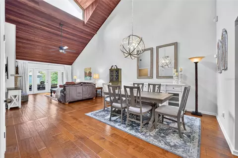 Dining - 1731 SE Clatter Bridge Rd, Ocala, FL 34471 photo 4 of 6
