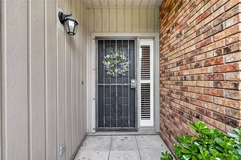 Entry Way - 1731 SE Clatter Bridge Rd, Ocala, FL 34471 photo 1 of 6