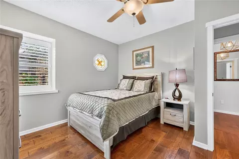 Bedroom - 1731 SE Clatter Bridge Rd, Ocala, FL 34471 photo 6 of 7