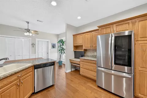Kitchen - 1731 SE Clatter Bridge Rd, Ocala, FL 34471 photo 1 of 6