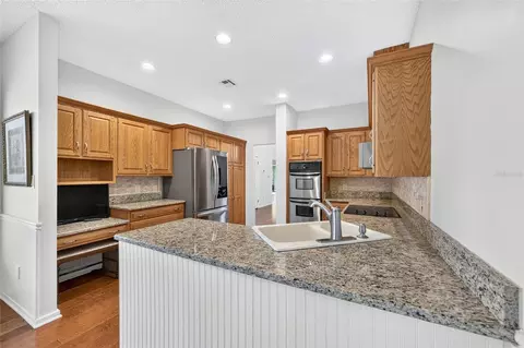 Kitchen - 1731 SE Clatter Bridge Rd, Ocala, FL 34471 photo 3 of 6