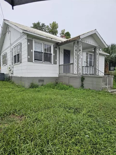 Exterior - 609 NE 8th Ave, Ocala, FL 34470 photo 2 of 4