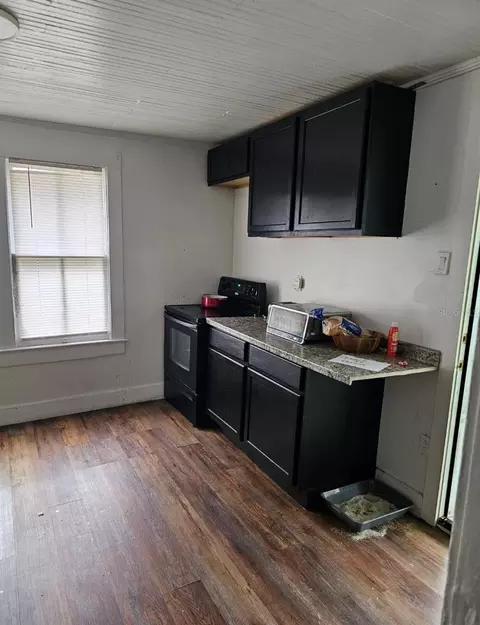 Kitchen - 613 NE 8th Ave, Ocala, FL 34470 photo 3 of 3